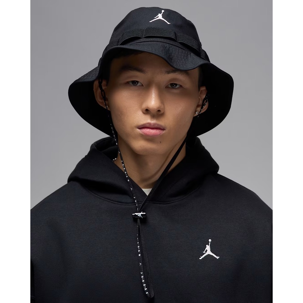 Jordan Apex Bucket Hat Unisex Medium Black Wide Brim Chin Strap Streetwear NWT